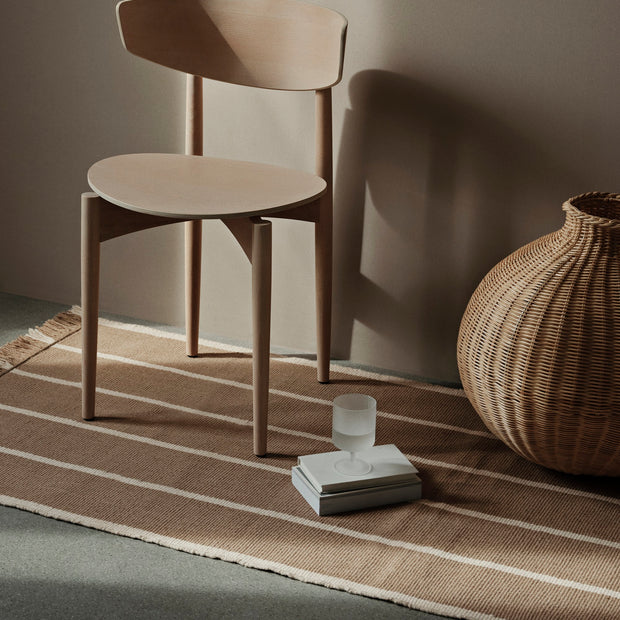 Ferm Living Skleničky na šampaňské Ripple, Frosted, sada 2 kusů - DESIGNSPOT
