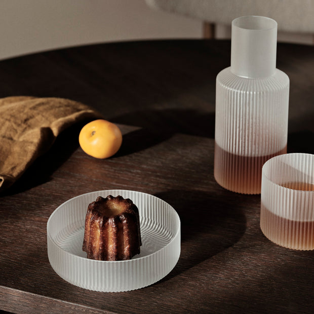 Ferm Living Skleničky na šampaňské Ripple, Frosted, sada 2 kusů - DESIGNSPOT