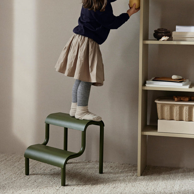 Ferm Living Stolička Up Step, Cashmere [kosmetická vada] - DESIGNSPOT