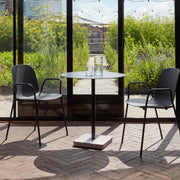 Hay Venkovní stůl Terrazzo Ø70, Anthracite - DESIGNSPOT