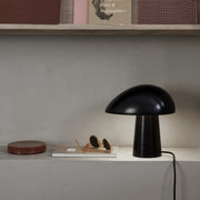 Fritz Hansen Stolní lampa Night Owl, Midnight Blue - DESIGNSPOT
