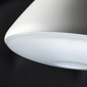 Fritz Hansen Stolní lampa AQ01, Black - DESIGNSPOT