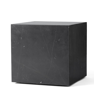 Audo Copenhagen Odkládací stolek Plinth Cubic, Black Marble - DESIGNSPOT