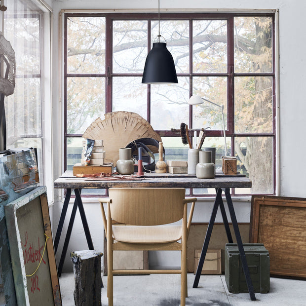 Fritz Hansen Stolní lampa AQ01, White - DESIGNSPOT