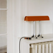Hay Stolní lampa Anagram, Charred Orange - DESIGNSPOT