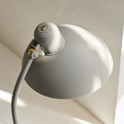 Fritz Hansen Stolní lampa Kaiser Idell, Easy Grey - DESIGNSPOT