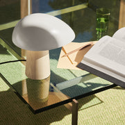 Fritz Hansen Stolní lampa Night Owl, Smokey White - DESIGNSPOT