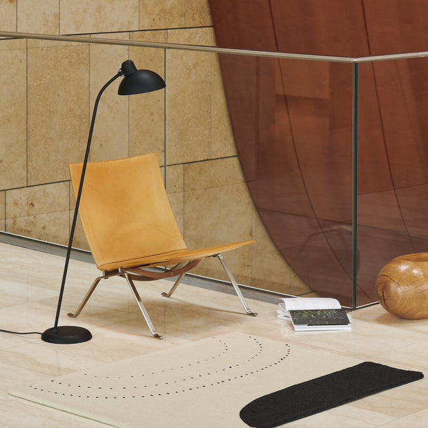 Fritz Hansen Stojací lampa Kaiser Idell, Matt Black - DESIGNSPOT