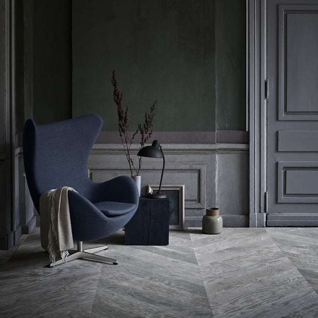 Fritz Hansen Stolní lampa Kaiser Idell, Matt Black - DESIGNSPOT