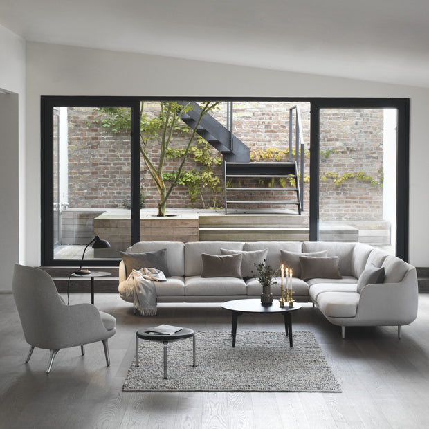 Fritz Hansen Stolní lampa Kaiser Idell, Matt Black - DESIGNSPOT
