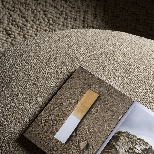 Audo Copenhagen Pouf Cairn Oval, Bouclé 02 - DESIGNSPOT