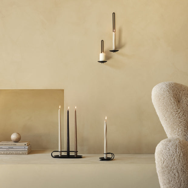 Audo Copenhagen Nástěnný svícen Clip H34, Brass - DESIGNSPOT