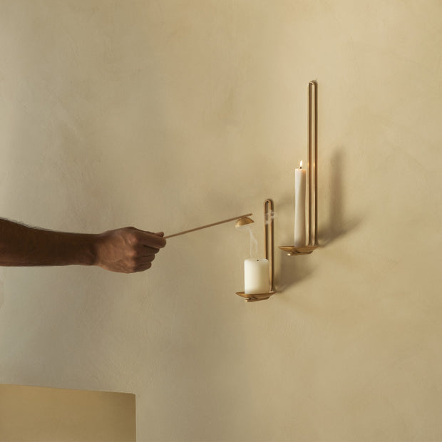 Audo Copenhagen Nástěnný svícen Clip H20, Brass - DESIGNSPOT