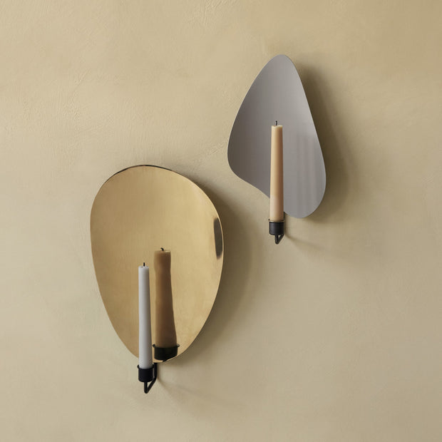 Audo Copenhagen Stolní svícen Flambeau H34, Polished Brass, Black - DESIGNSPOT
