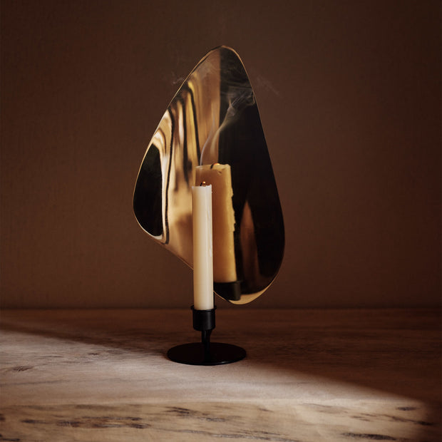 Audo Copenhagen Nástěnný svícen Flambeau H34, Polished Brass, Black - DESIGNSPOT