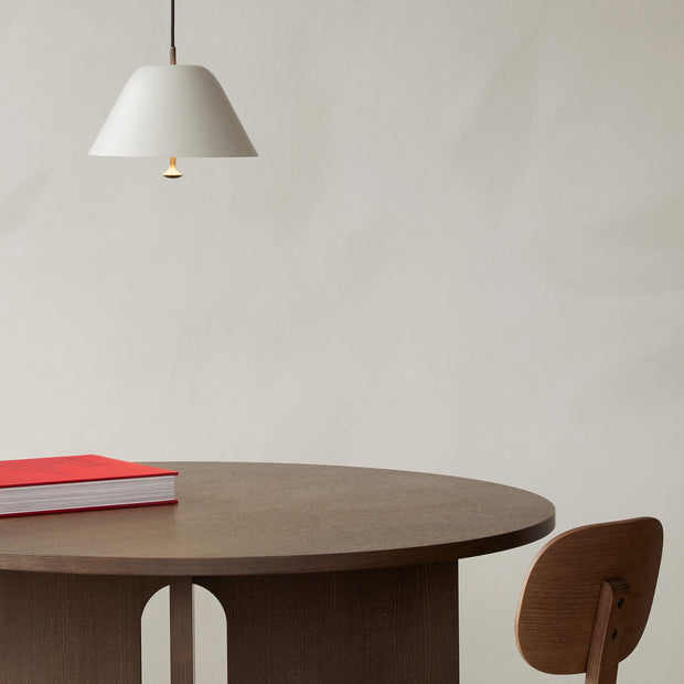 Audo Copenhagen Závěsná lampa Levitate 28, Grey / Bronzed Brass - DESIGNSPOT