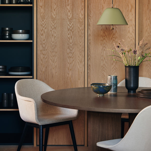 Audo Copenhagen Jídelní stůl Androgyne 150, Dark Stained Oak - DESIGNSPOT