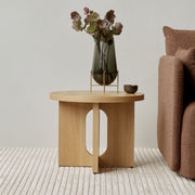 Audo Copenhagen Odkládací stolek Androgyne Ø50, Natural Oak - DESIGNSPOT