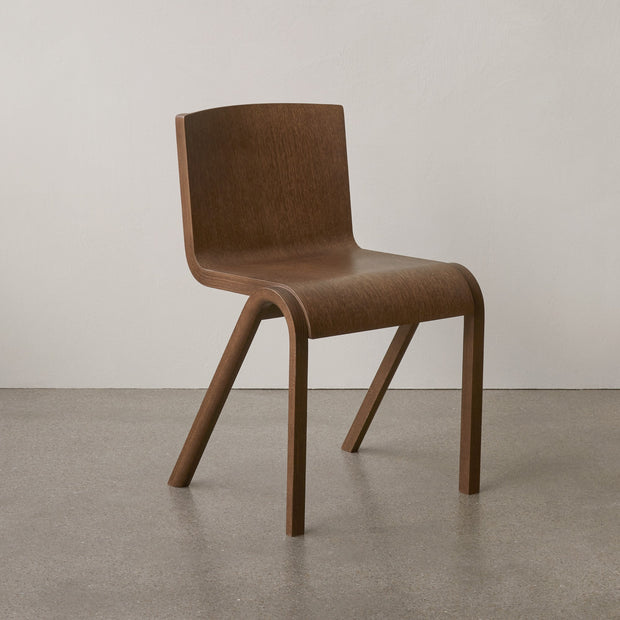 Audo Copenhagen Židle Ready Chair, Red Stained Oak / Dakar 0842 - DESIGNSPOT