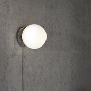 Audo Copenhagen Stolní / nástěnná lampa TR, Grey Marble, Matt Opal - DESIGNSPOT