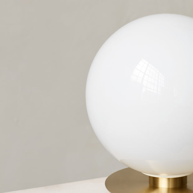 Audo Copenhagen Stmívatelná žárovka TR Bulb LED, 200 mm, Matt Opal - DESIGNSPOT
