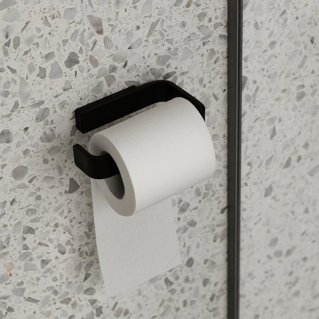 Audo Copenhagen Nástěnný držák na toaletní papír, Black - DESIGNSPOT