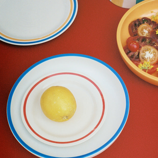 Hay Sada talířů Sobremesa L, Blue and Yellow, 2ks - DESIGNSPOT