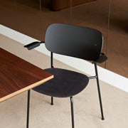 Audo Copenhagen Židle Co Chair, Black / Natural Oak - DESIGNSPOT