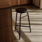 Northern Barová židle Treble Stool, White / Light Oak, Leather - DESIGNSPOT