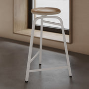 Northern Barová židle Treble Stool, White / Light Oak - DESIGNSPOT