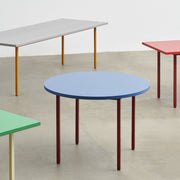 Hay Jídelní stůl Two-Colour Ø120, Red / Blue - DESIGNSPOT