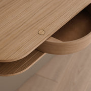 Northern Police s úložným prostorem Valet Console, Black Oak - DESIGNSPOT