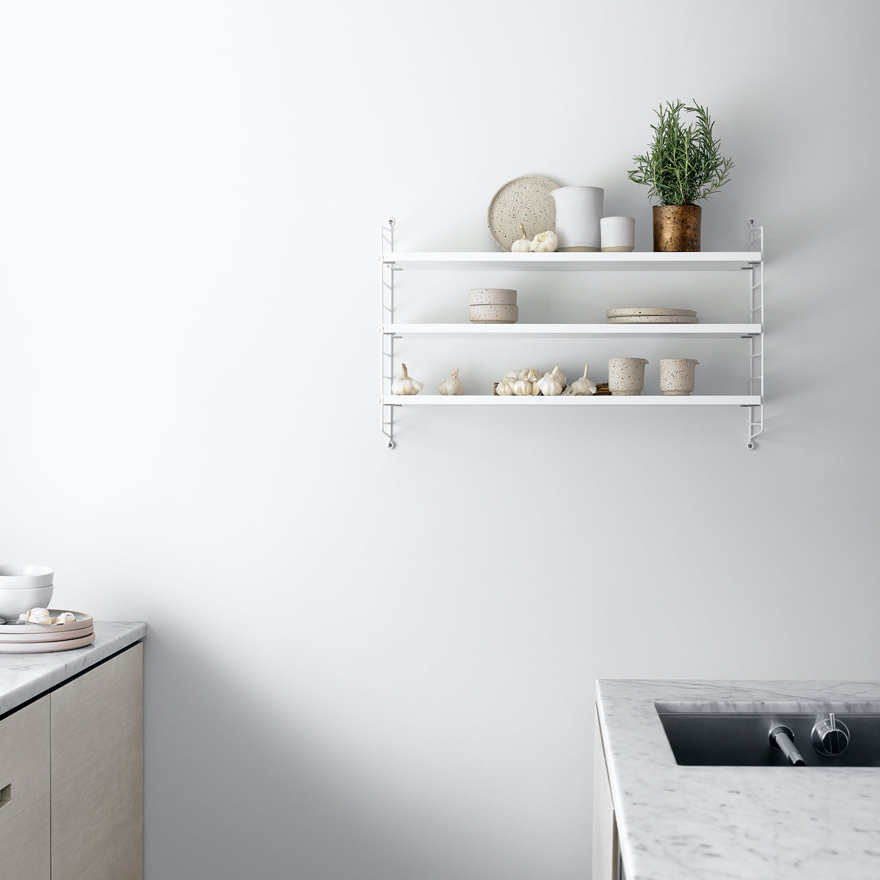 STRING Policový systém String Pocket, White | DESIGNSPOT