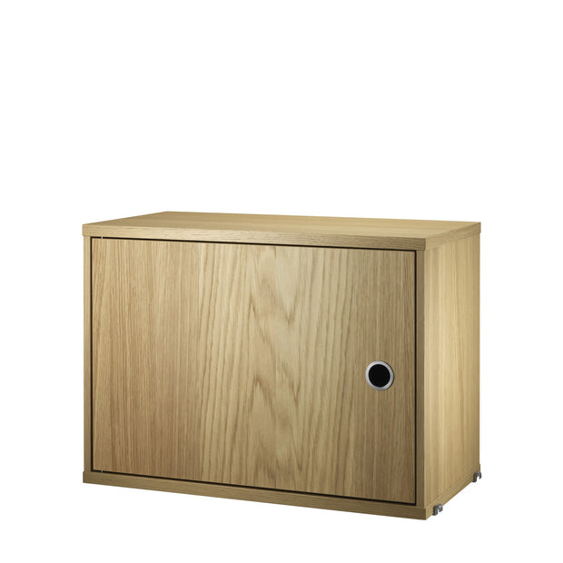 String Skříňka Cabinet with Swing Door, Oak - DESIGNSPOT