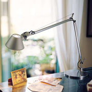 Artemide Stolní lampa Tolomeo Mini, E27, hliník - DESIGNSPOT